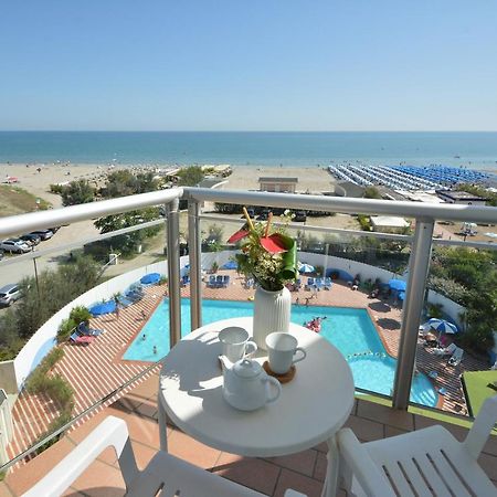 Hotel Bellevue Beach Milano Marittima Buitenkant foto