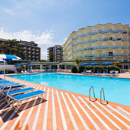 Hotel Bellevue Beach Milano Marittima Buitenkant foto