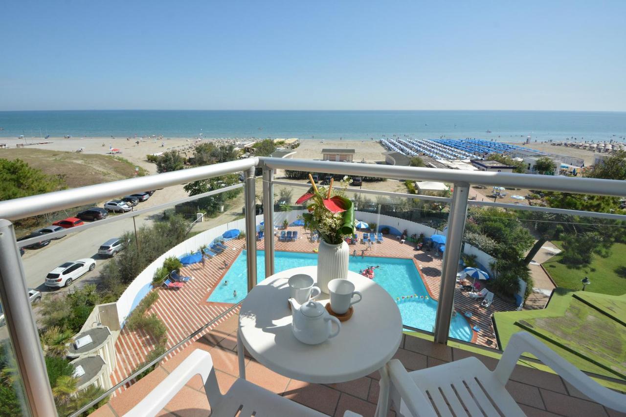 Hotel Bellevue Beach Milano Marittima Buitenkant foto