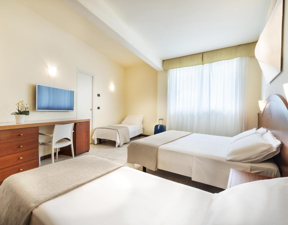 Hotel Bellevue Beach Milano Marittima Buitenkant foto