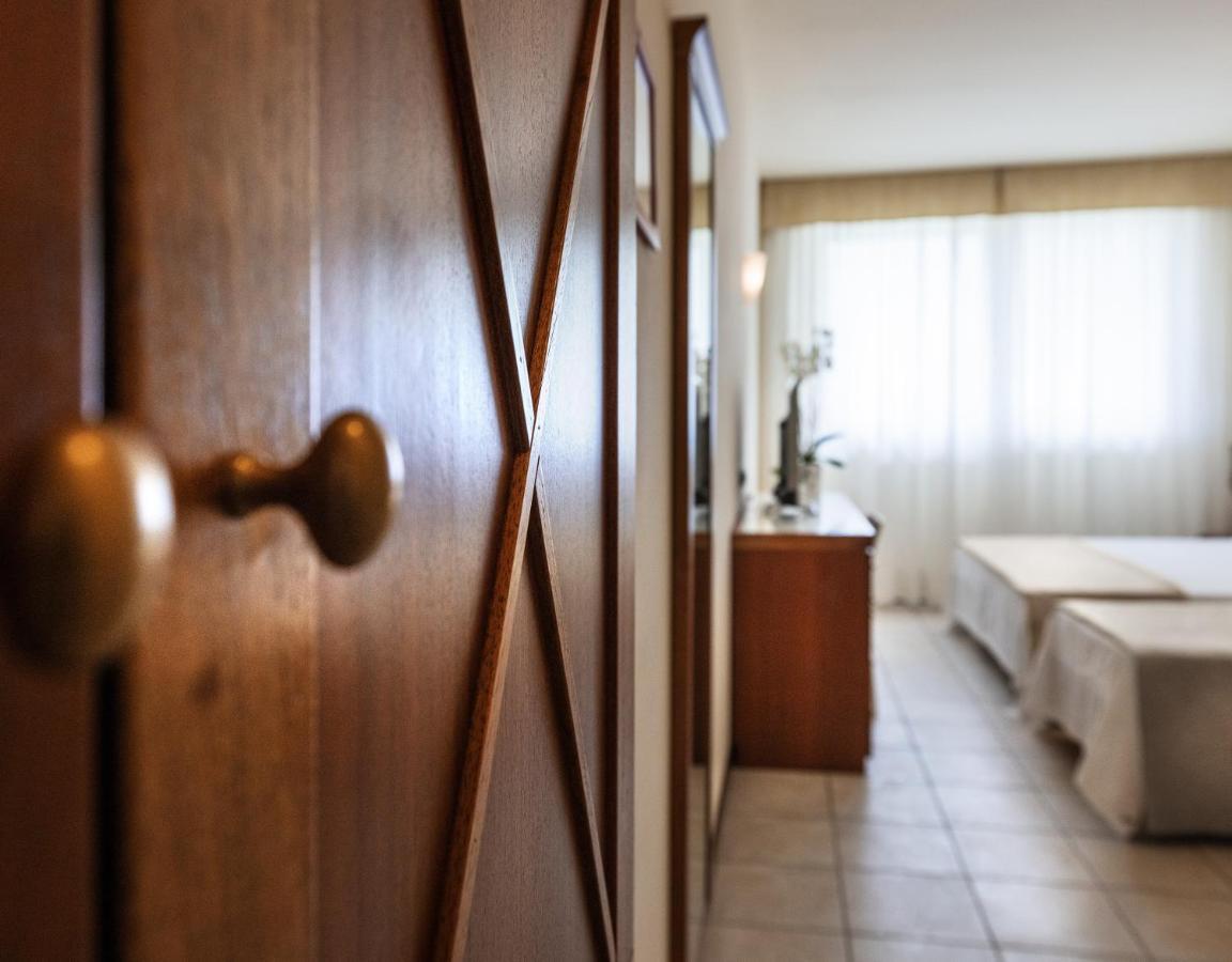 Hotel Bellevue Beach Milano Marittima Buitenkant foto